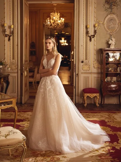 Булчинска рокля Style 1291 — А-силует — колекция Demetrios — дантела с мъниста, блестящ тюл | Арети София