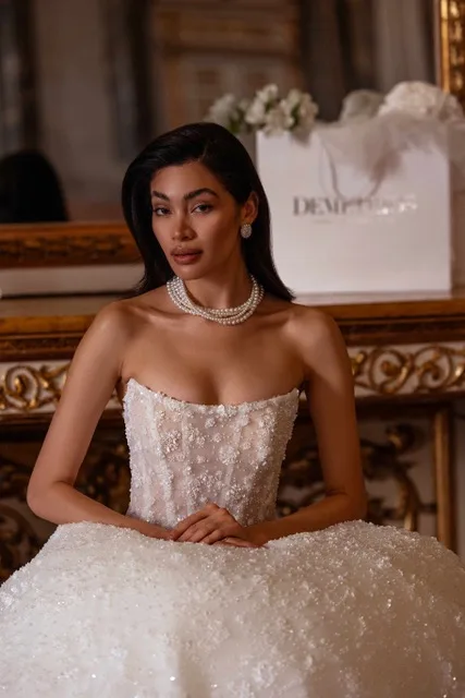 Булчинска рокля Style DP527 — Принцеса — колекция Demetrios Platinum — тюл с мъниста | Арети София