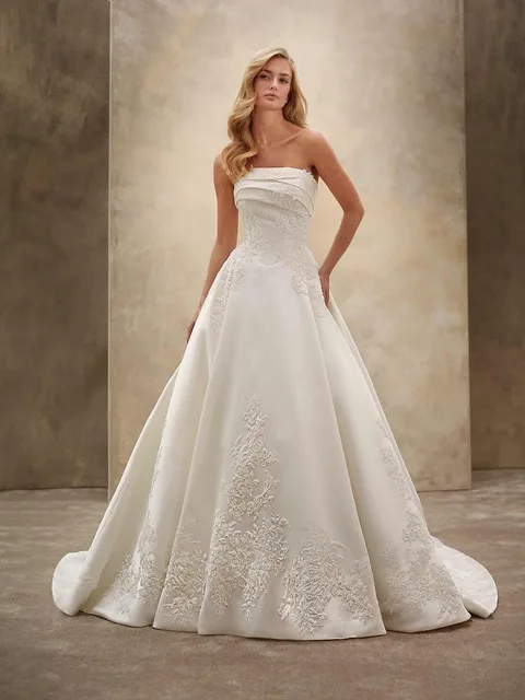 Булчинска рокля Style 1529 — А-силует — колекция Demetrios — дантела с мъниста, микадо, сатен | Арети София