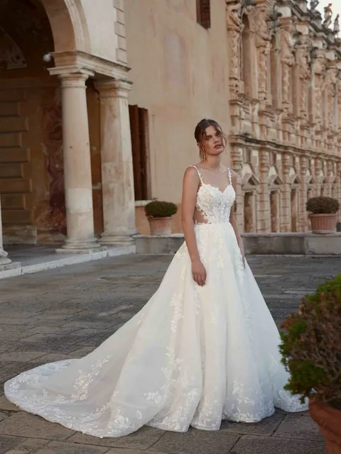 Булчинска рокля Style 1262 — А-силует — колекция Demetrios — дантела с мъниста, блестящ тюл, тюл | Арети София