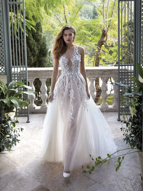 Булчинска рокля Style 1176 — А-силует — колекция Demetrios — мъниста, дантела, тюл | Арети София